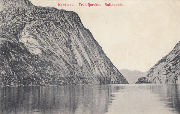 Nordland. Troldfjorden. Raftsundet.