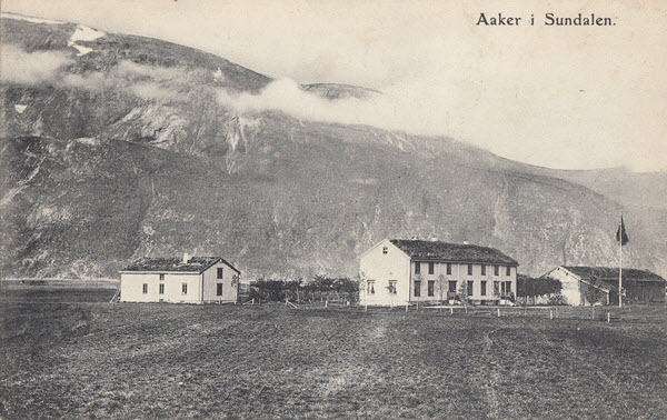 Aaker i Sundalen.