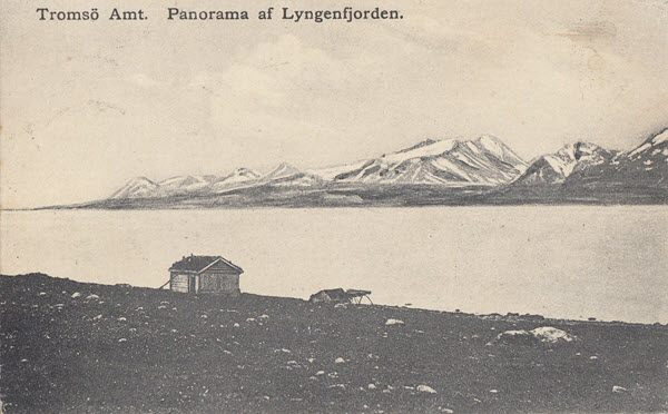Tromsö Amt. Panorama af Lyngenfjorden.